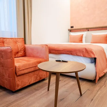 Bel Air Apartment *